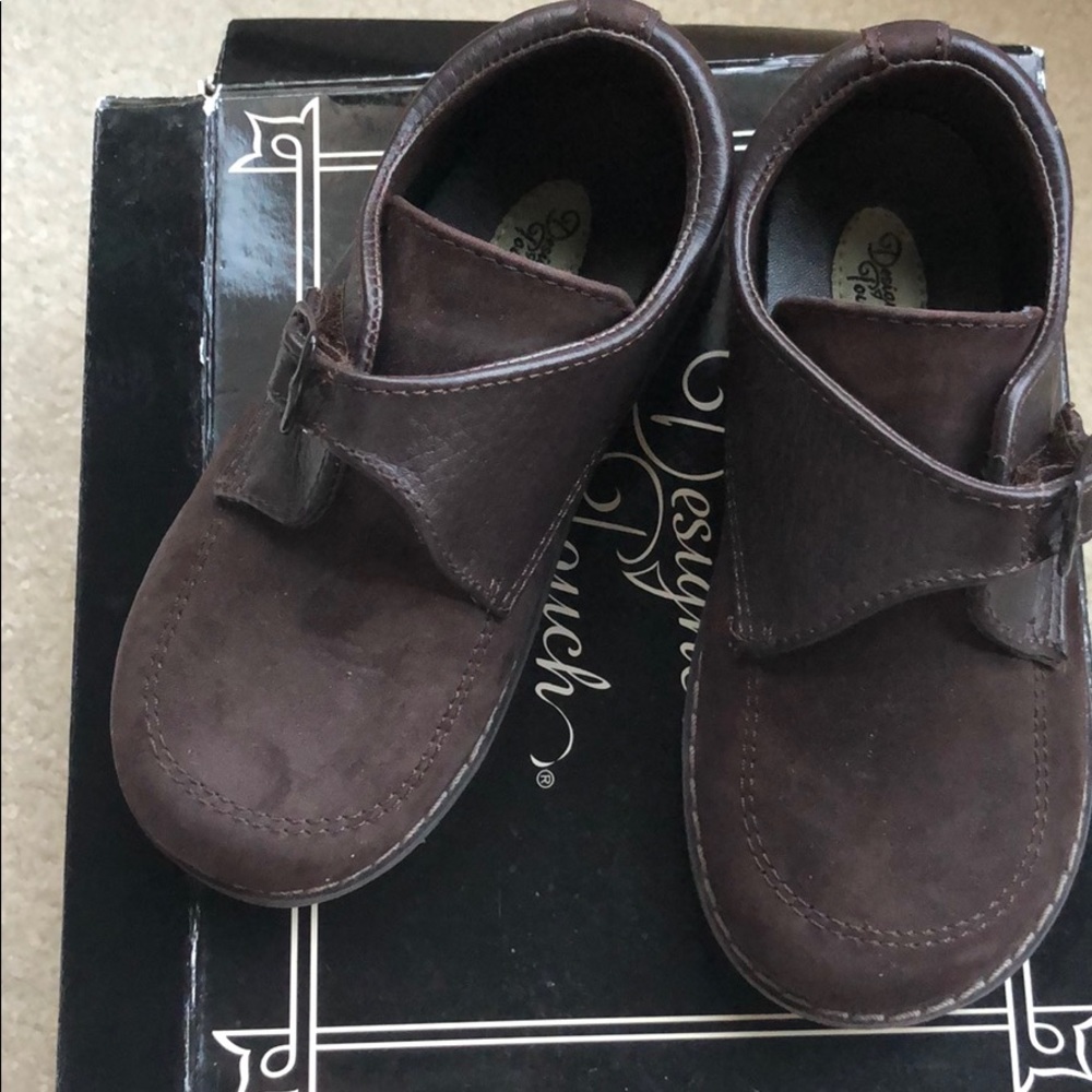 Designer’s Touch Boys Suede Shoes